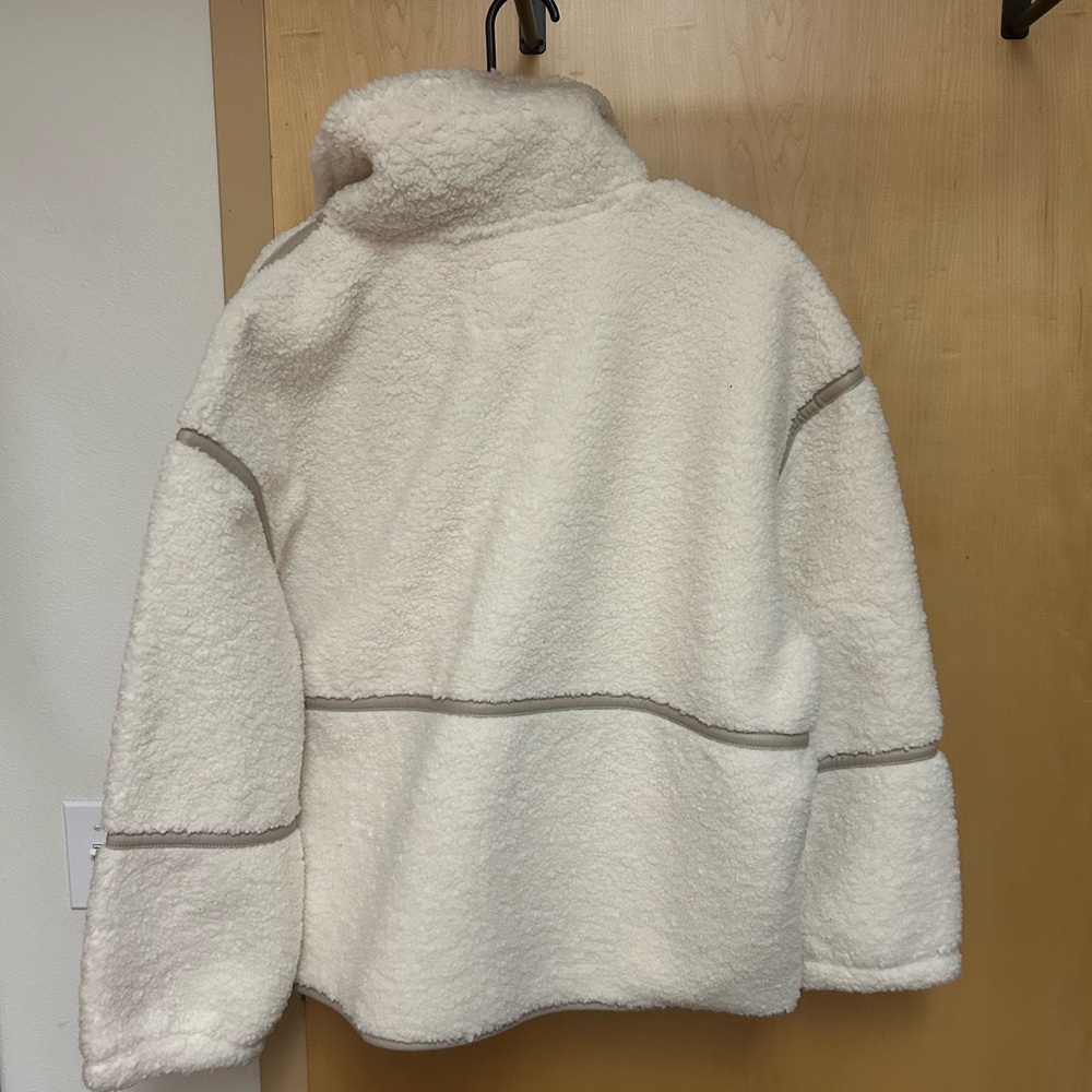 Abercrombie Cream Sherpa Jacket - Picture 2 of 4